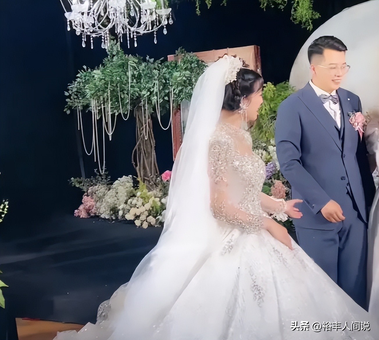 网红麦小登结婚回家后直播回放,麦小登新婚现场