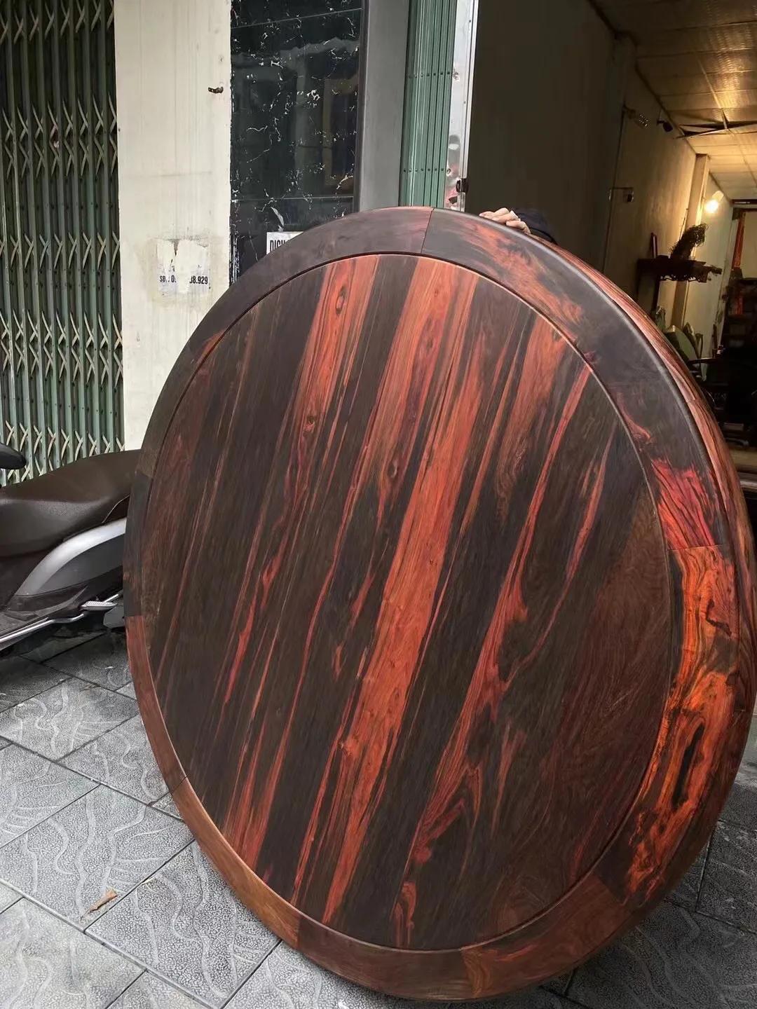 黑飘红属于大红酸枝的顶级吗,大红酸枝开料定制餐桌