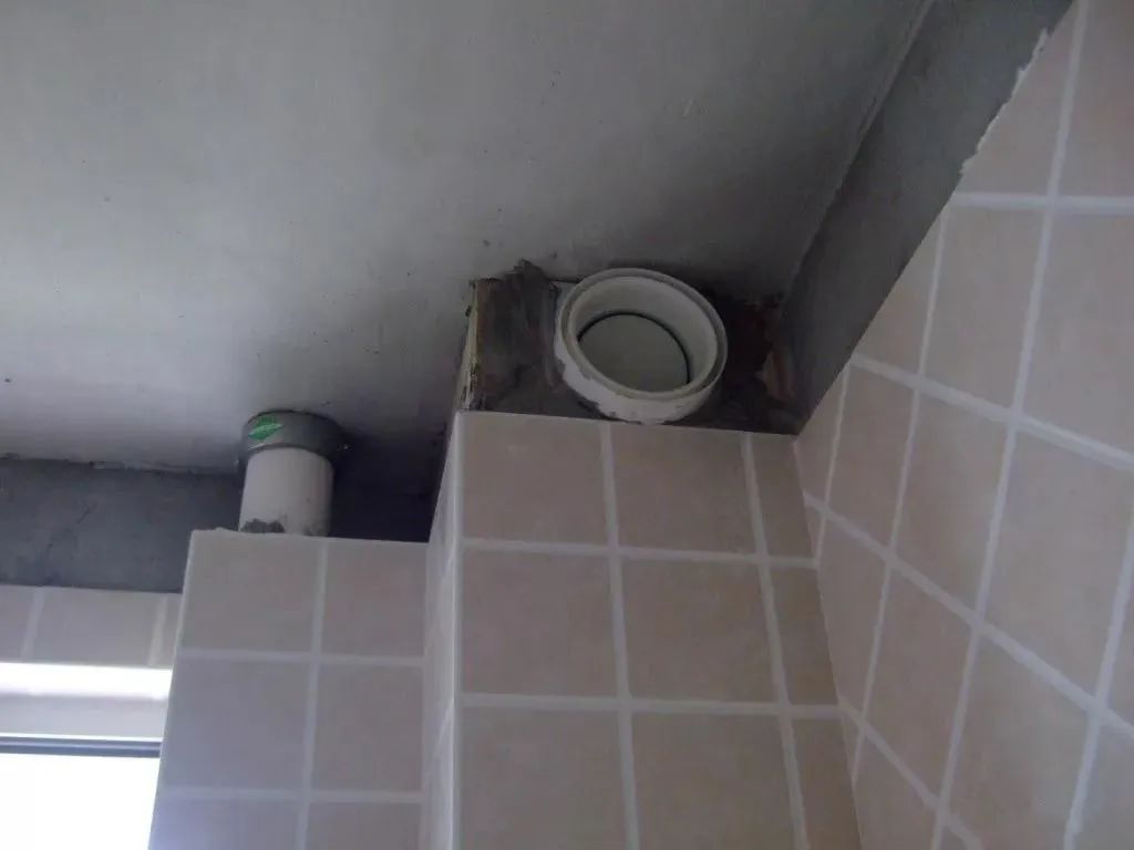 烟道漏水楼上却不漏是什么原因,商品房烟道漏水是什么原因