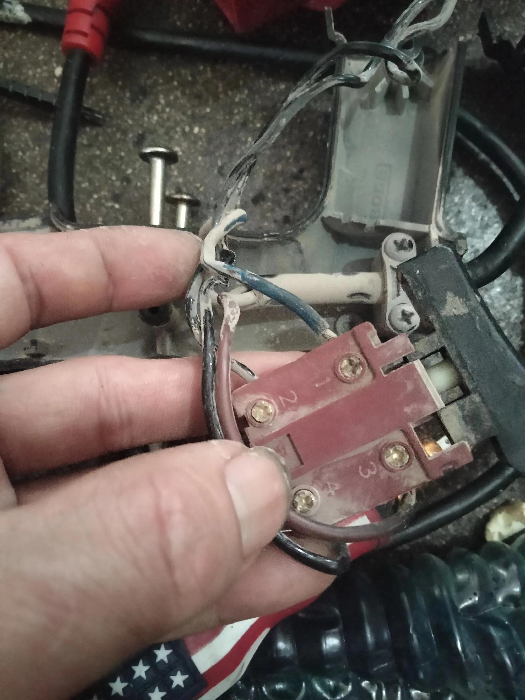 电锤电镐开关怎么接线视频,小电镐开关2个接头4根线怎么接线