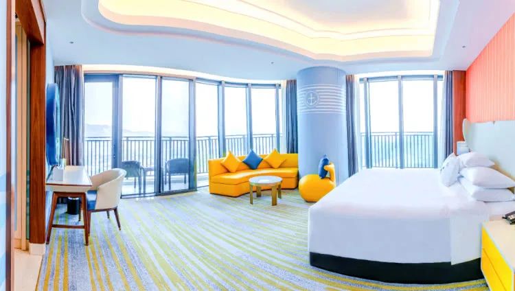 珠海长隆飞船酒店！海洋王国无限畅玩+畅游28楼绝美无边际泳池