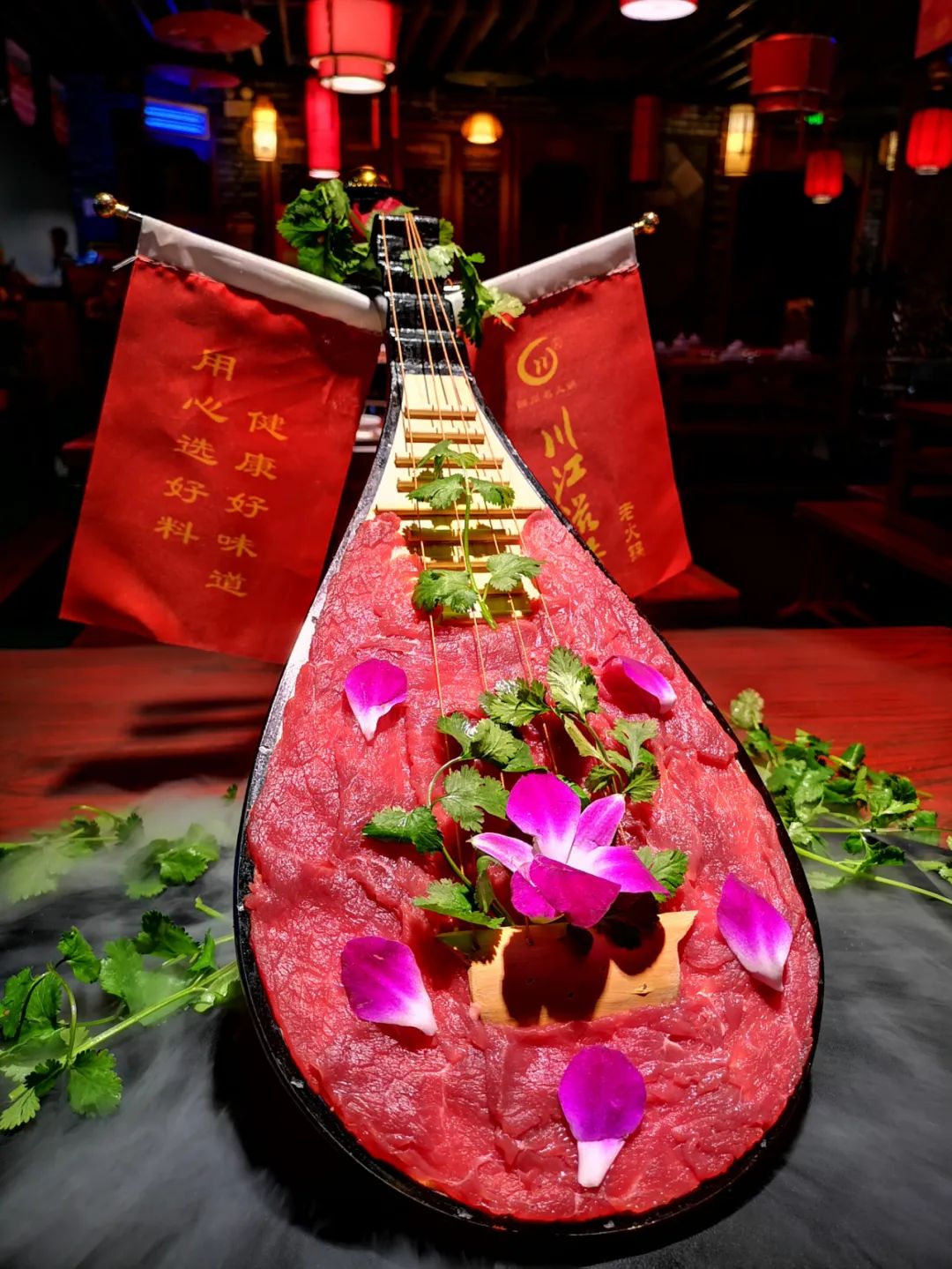 退伍老兵创业14年，竟开出火锅界“黄埔军校”