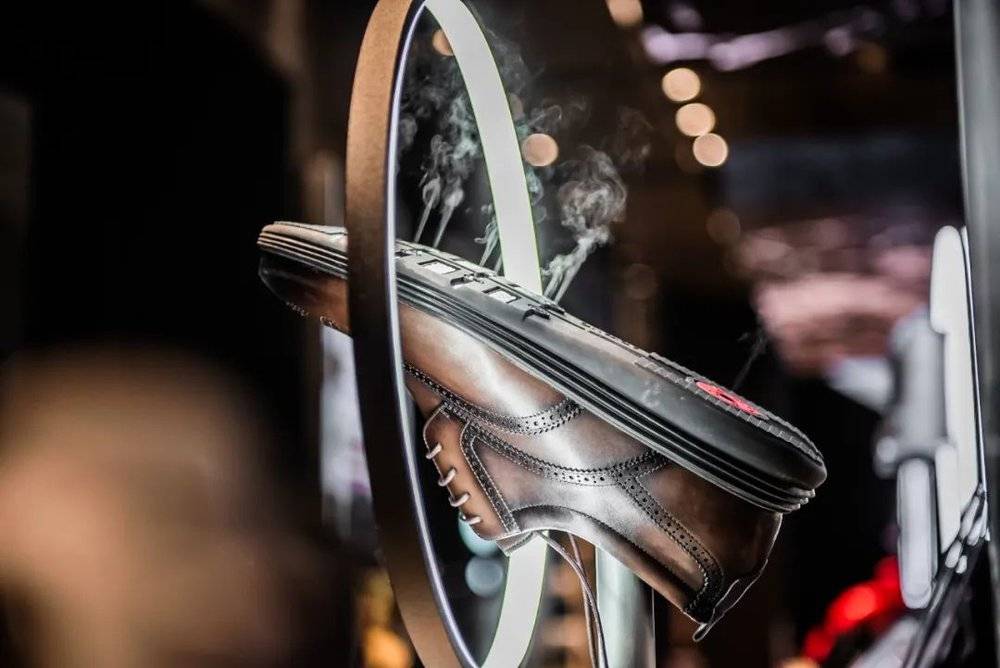 中国的男人到底累不累,谁在乎男人心里有多苦