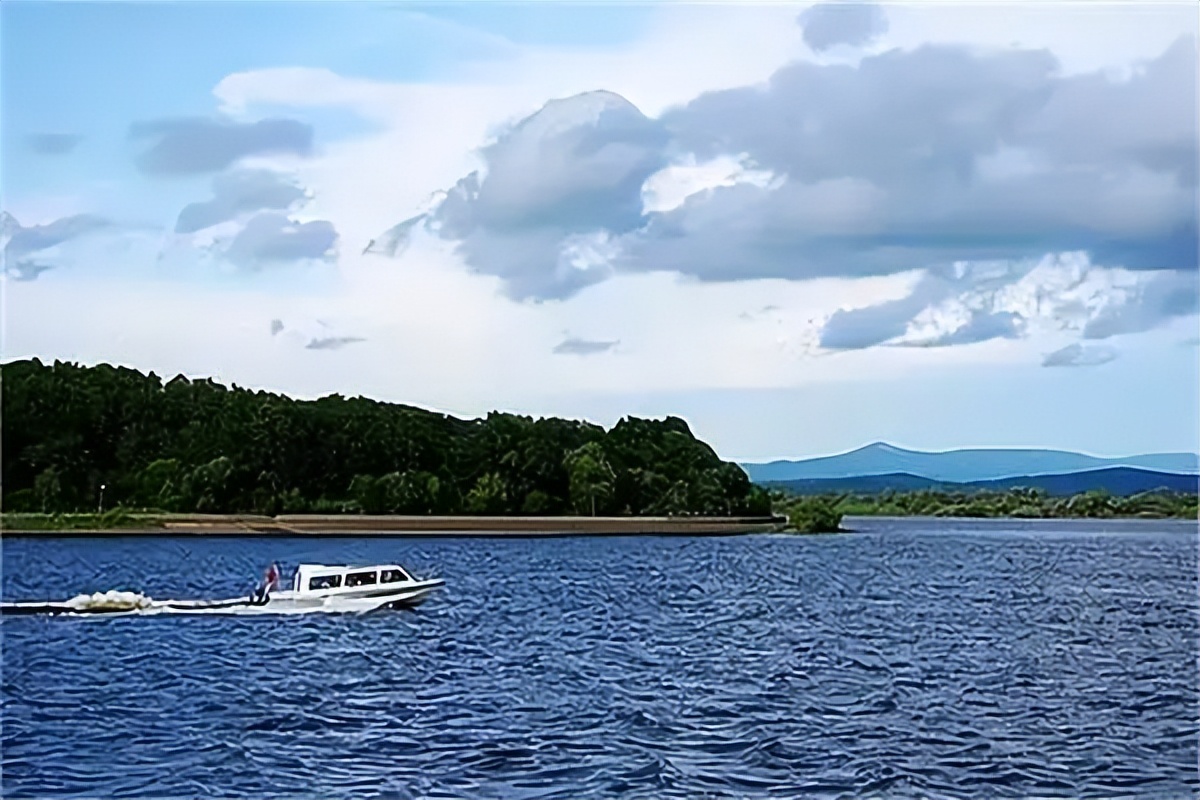 澳大利亚最大的岛屿人口,澳大利亚最大的一个岛屿