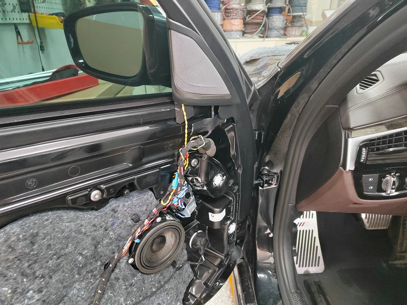 宝马525音响改装升降,宝马525改哈曼音响