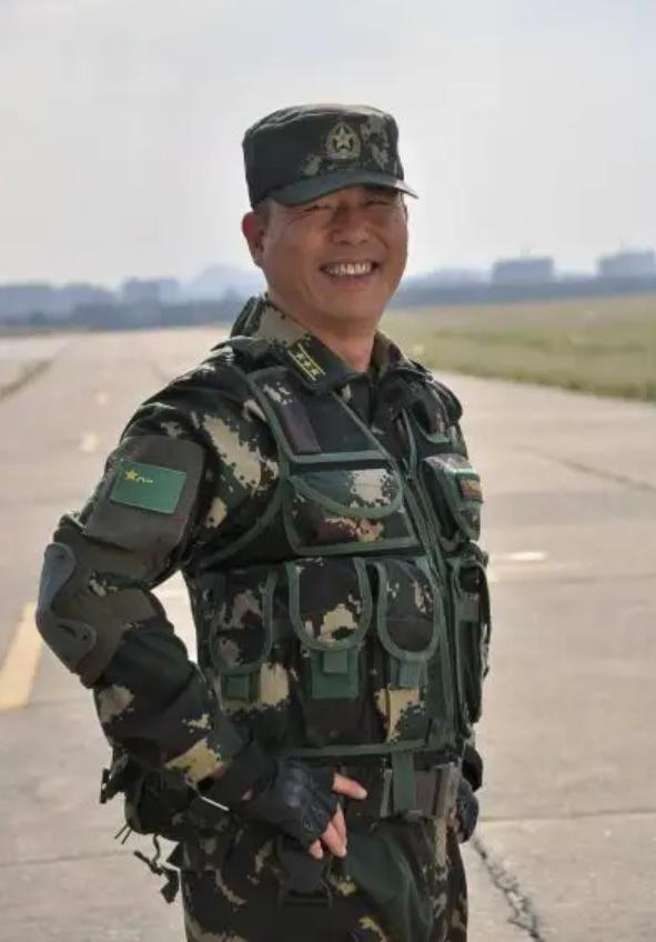 我是特种兵里面谁演的特种兵最好,我是特种兵演员中真正的特种兵