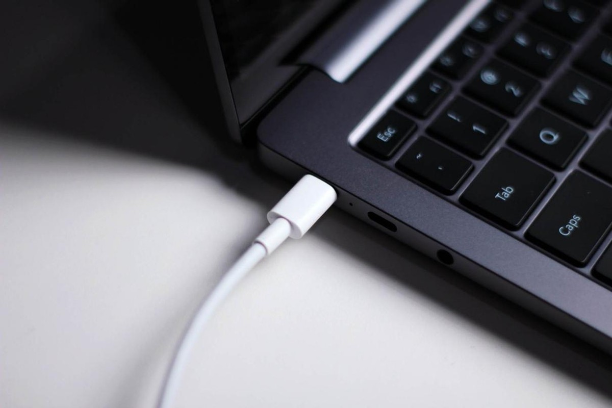 荣耀magicbook14独显版2022,荣耀magicbookv14和matebook14s