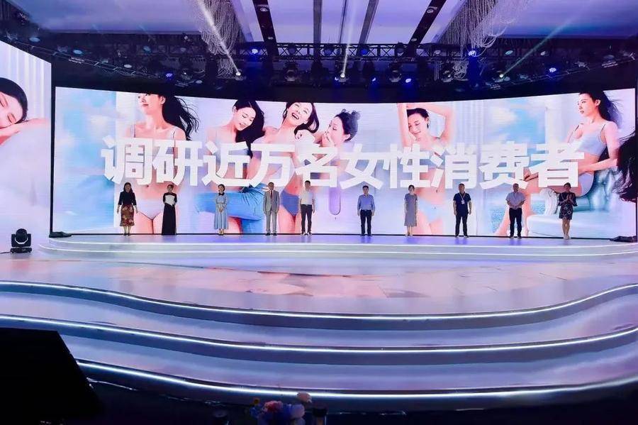 从这100个都市丽人身上,我看到了女性自由