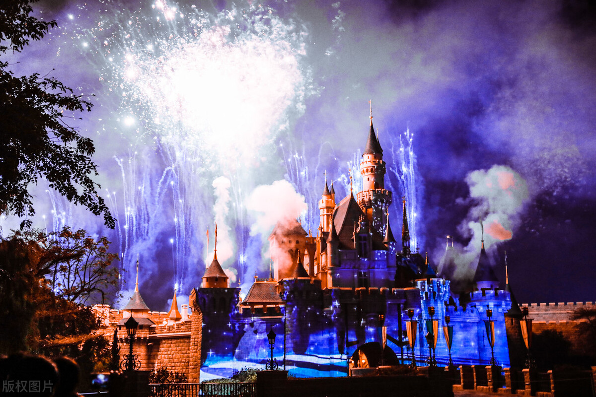 上海迪士尼烟花秀每天晚上都有吗,上海迪士尼烟花时间每天几点