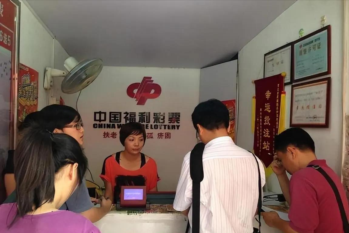 双色球开奖结果上一期的中奖号码,双色球最新开奖结果和中奖注数