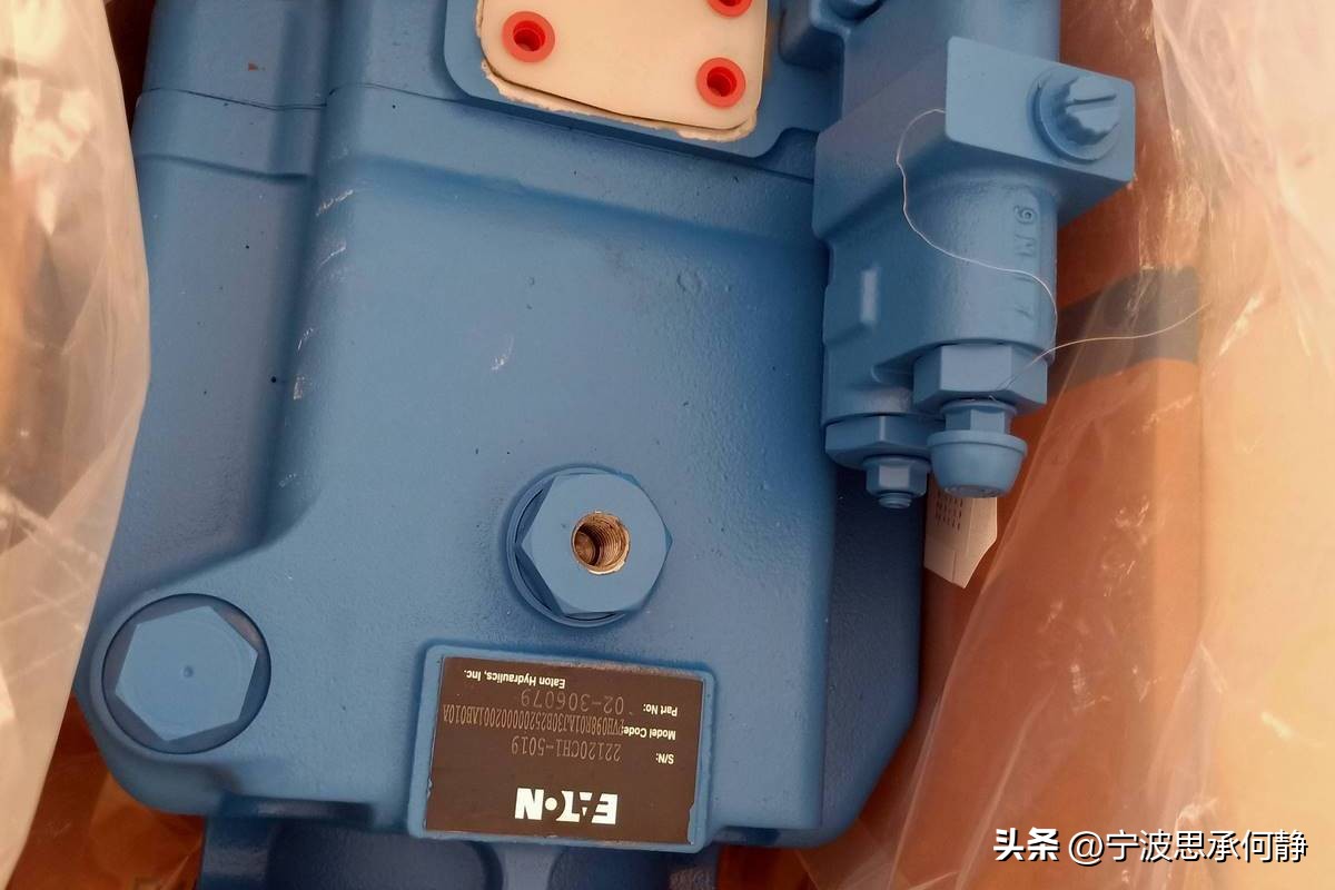 威格士柱塞泵PVH098R01AJ30A250000001001AB010A