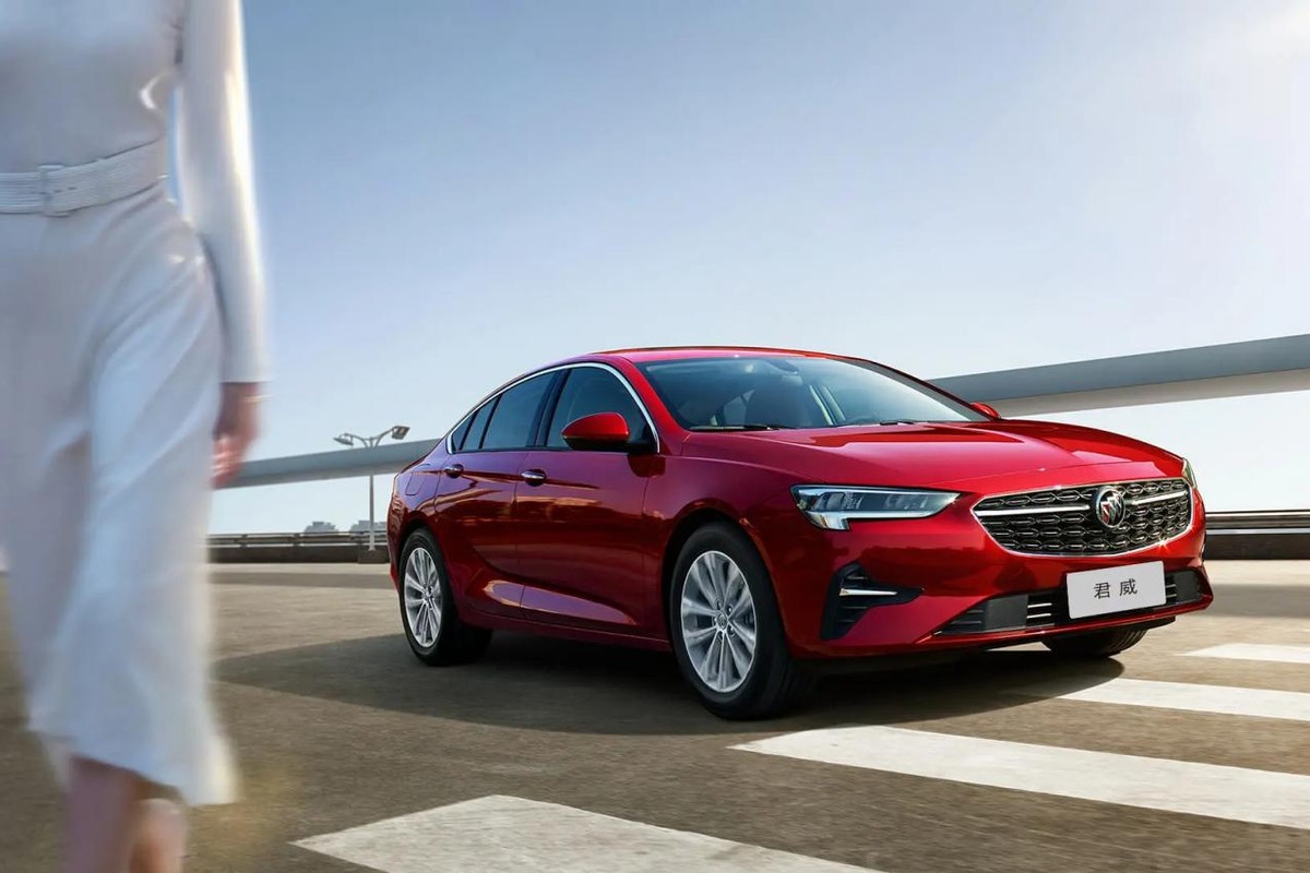 别克君威能跑赢凌渡吗,别克君威跟大众速腾凌渡