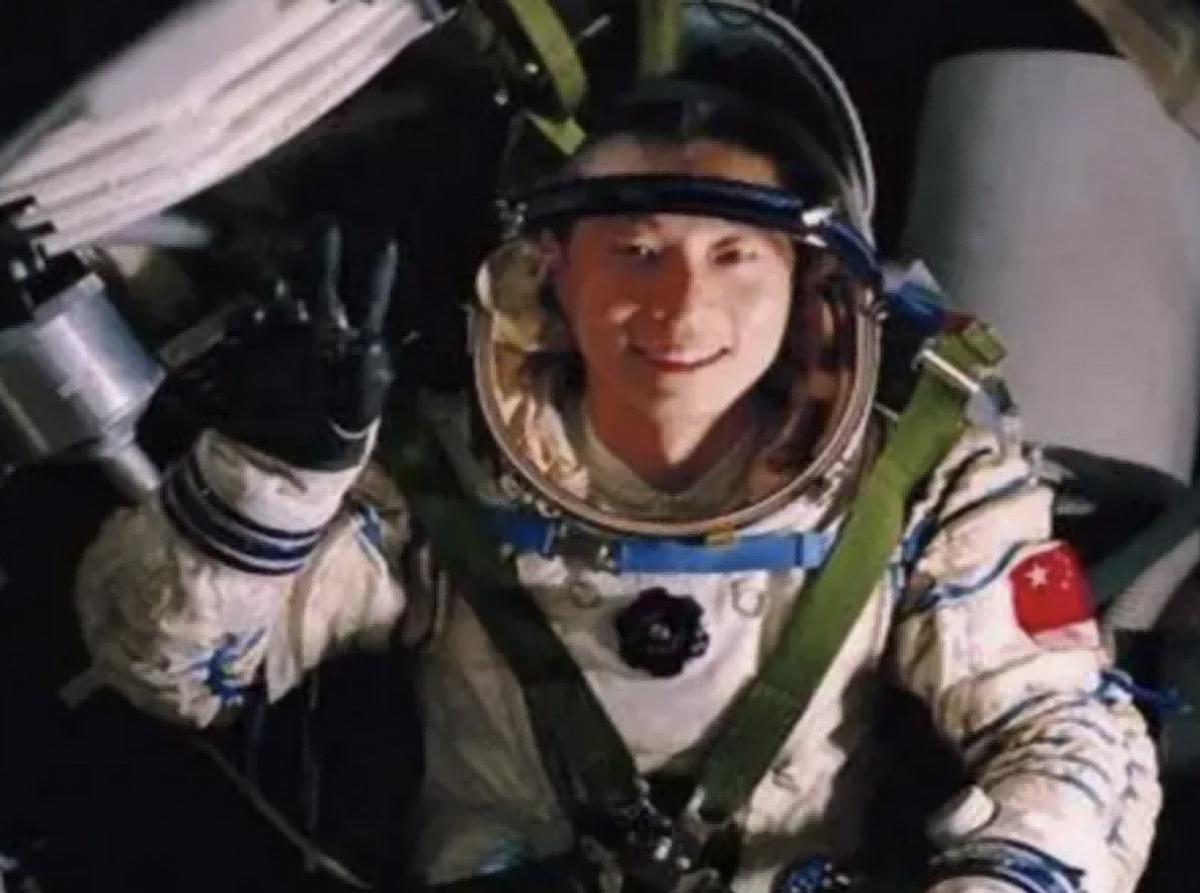 神舟十五号发射，时隔19年，57岁的杨利伟，为什么没能重返太空？