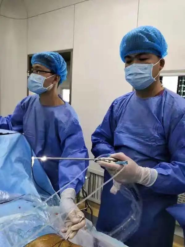 椎间孔镜微创手术全过程,椎间孔镜正面微创手术全过程