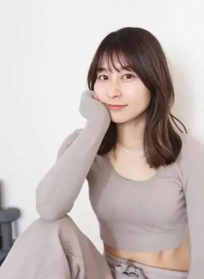 国足太太团颜值爆表,国足太太团斗艳美如画