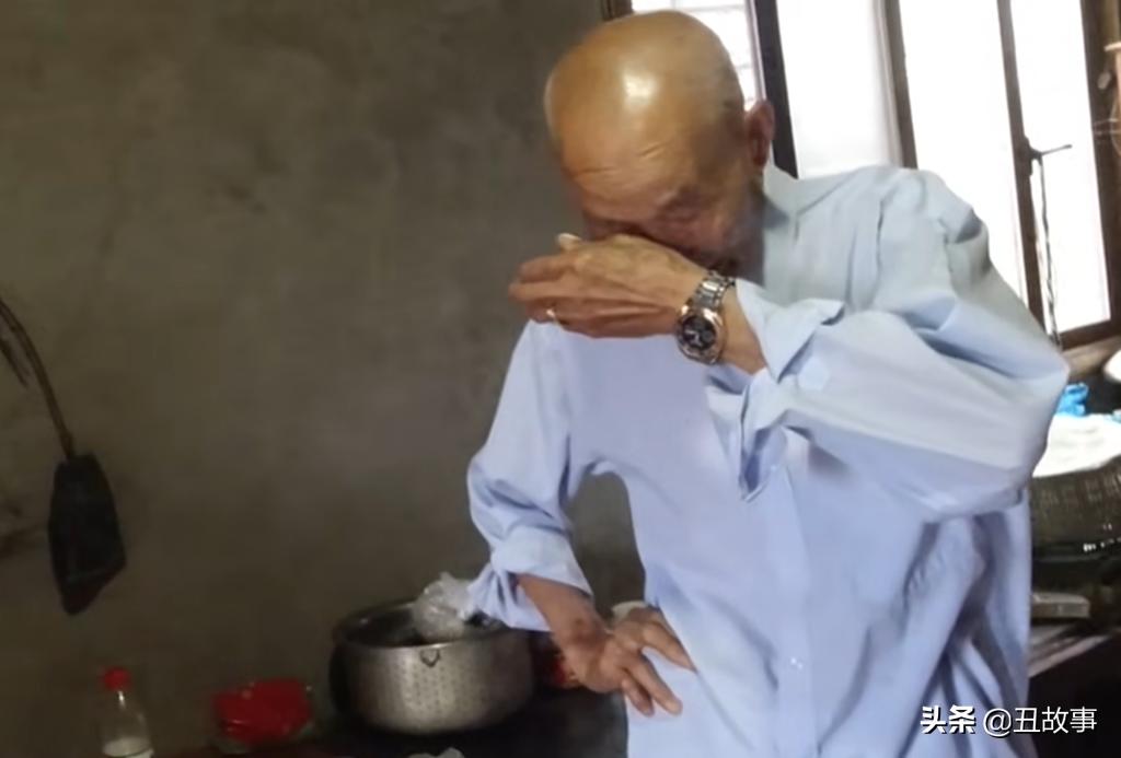 我花了1500元钱，买了一张70年前的遗照，送到千里之外的湖南怀化