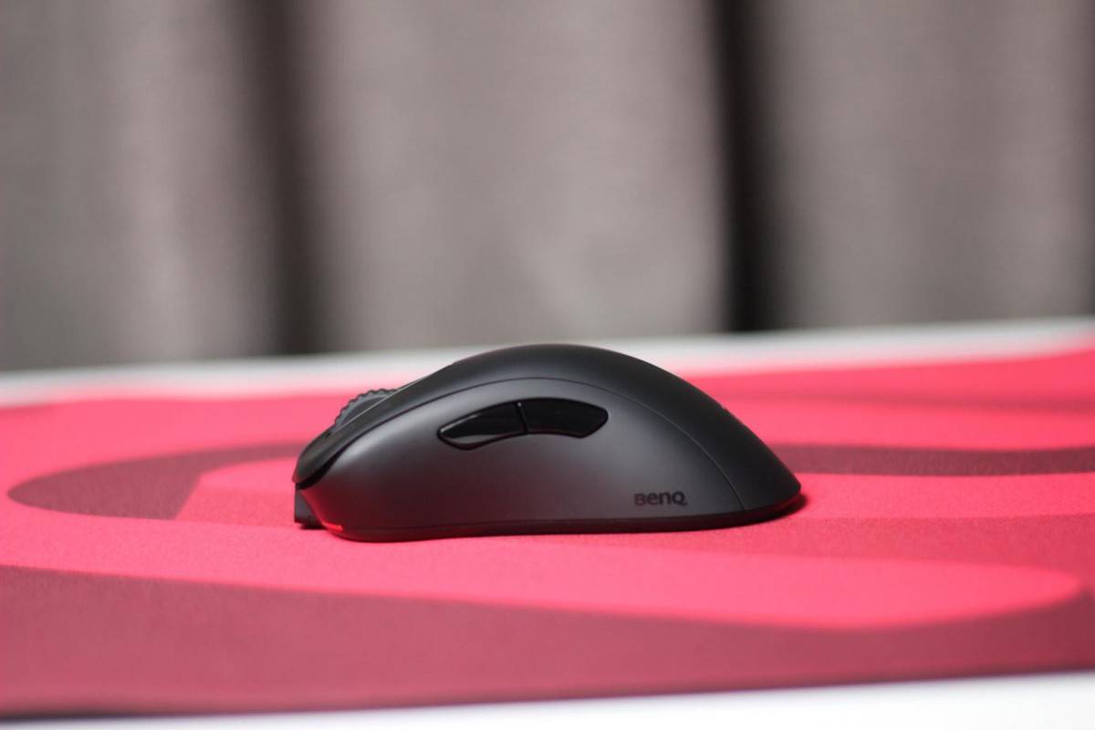 卓威鼠标ec2-cw怎么用,毒蝰v3pro和卓威ec2-cw哪个好用