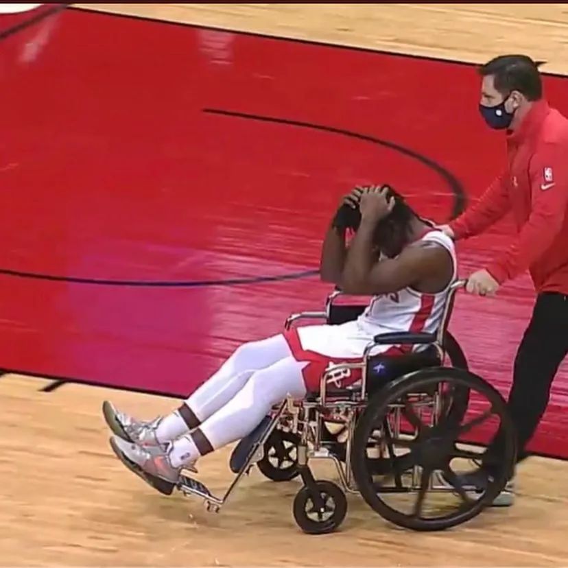 成功晋级4强怒砍36分,首发出场24分钟4中1怒砍2分