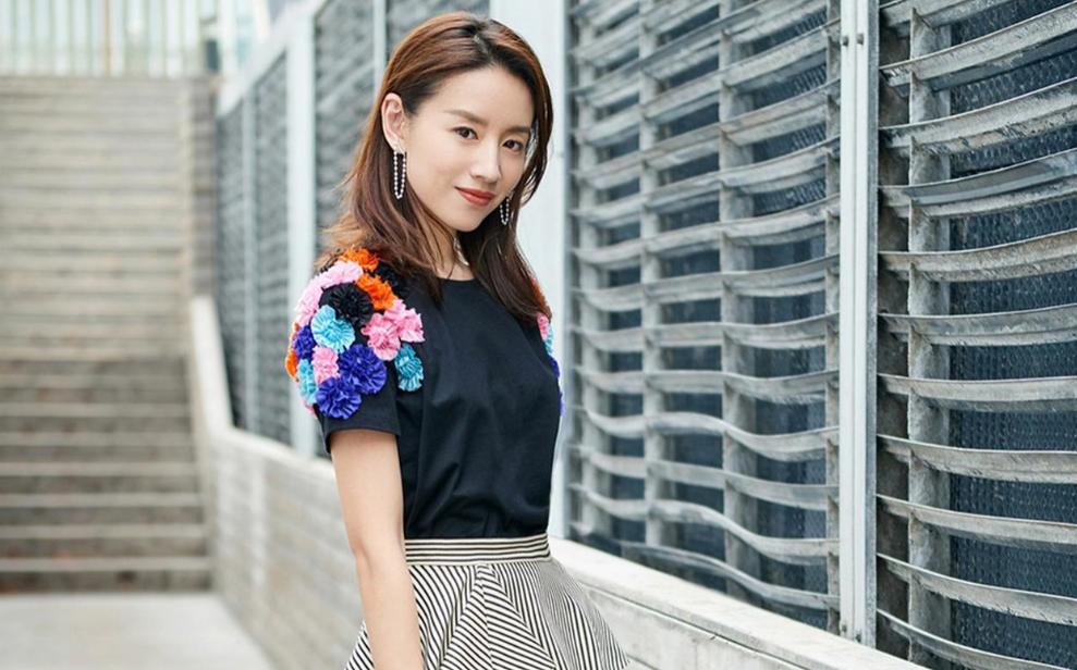 女明星们的“性丑闻”：大尺度不雅照曝光，不图钱只要刺激？