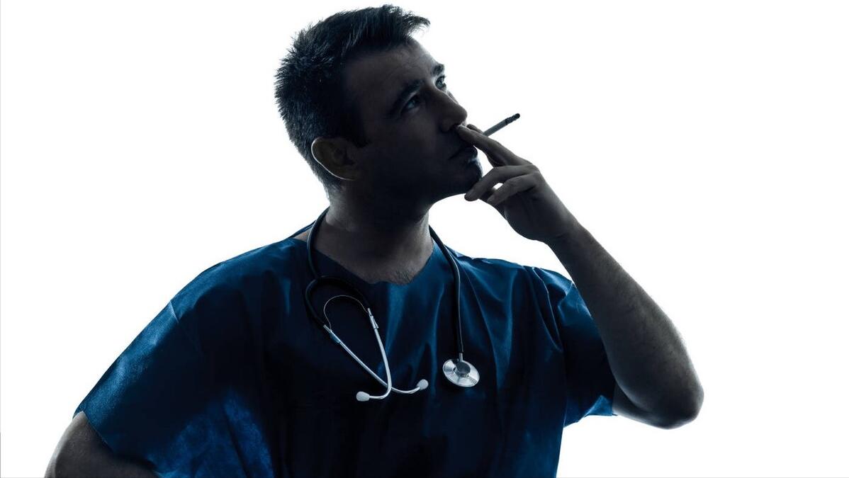 经常胸前肌肉痛,胸前有疼痛感是什么原因