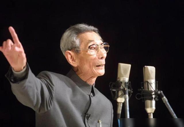 马三立的训话视频,马三立晚年为什么只说单口