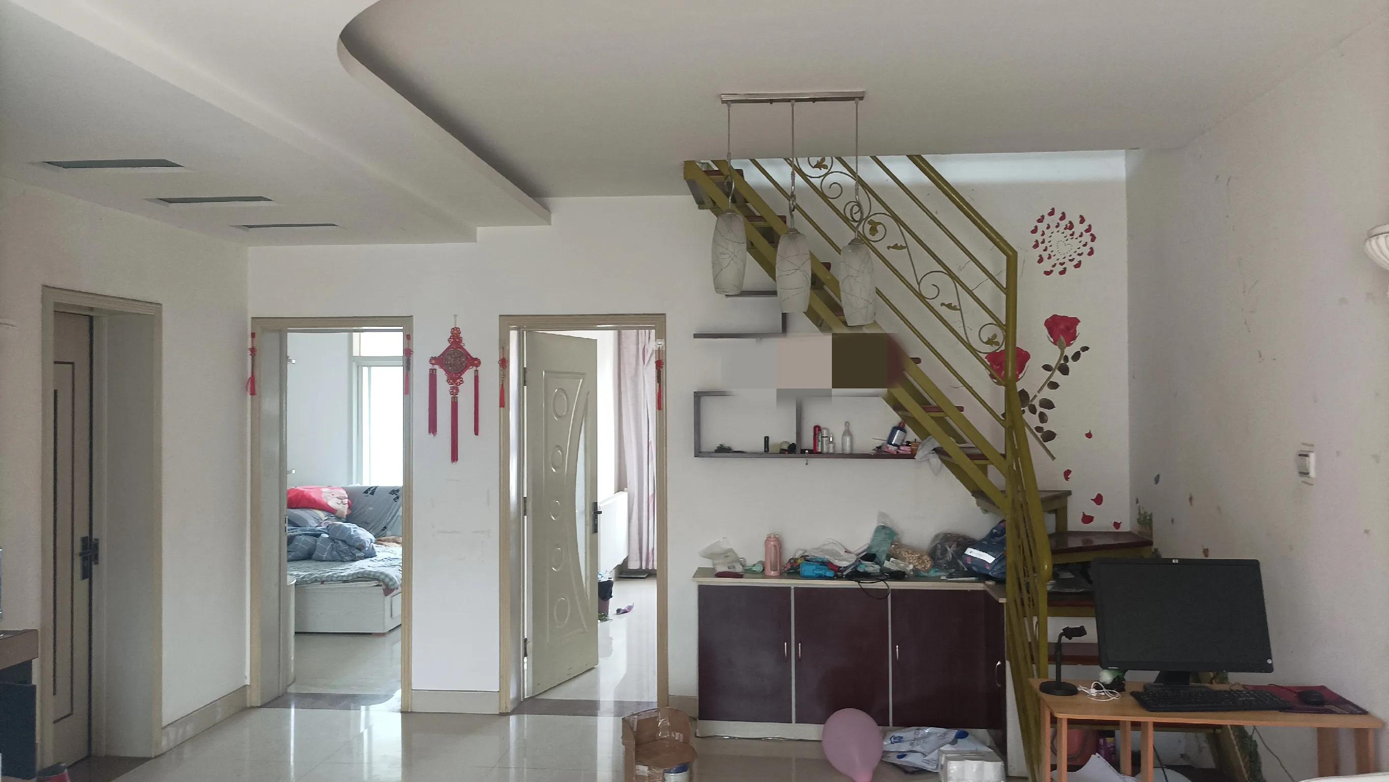 我，18年在潍坊花55万买的二手房，面积比别人多一倍，朋友羡慕了