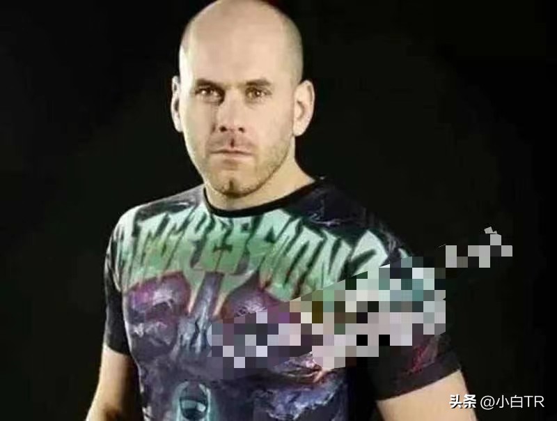 私教洋垃圾十年玩遍成都1242个中国女人，拍摄视频上传外网谋财