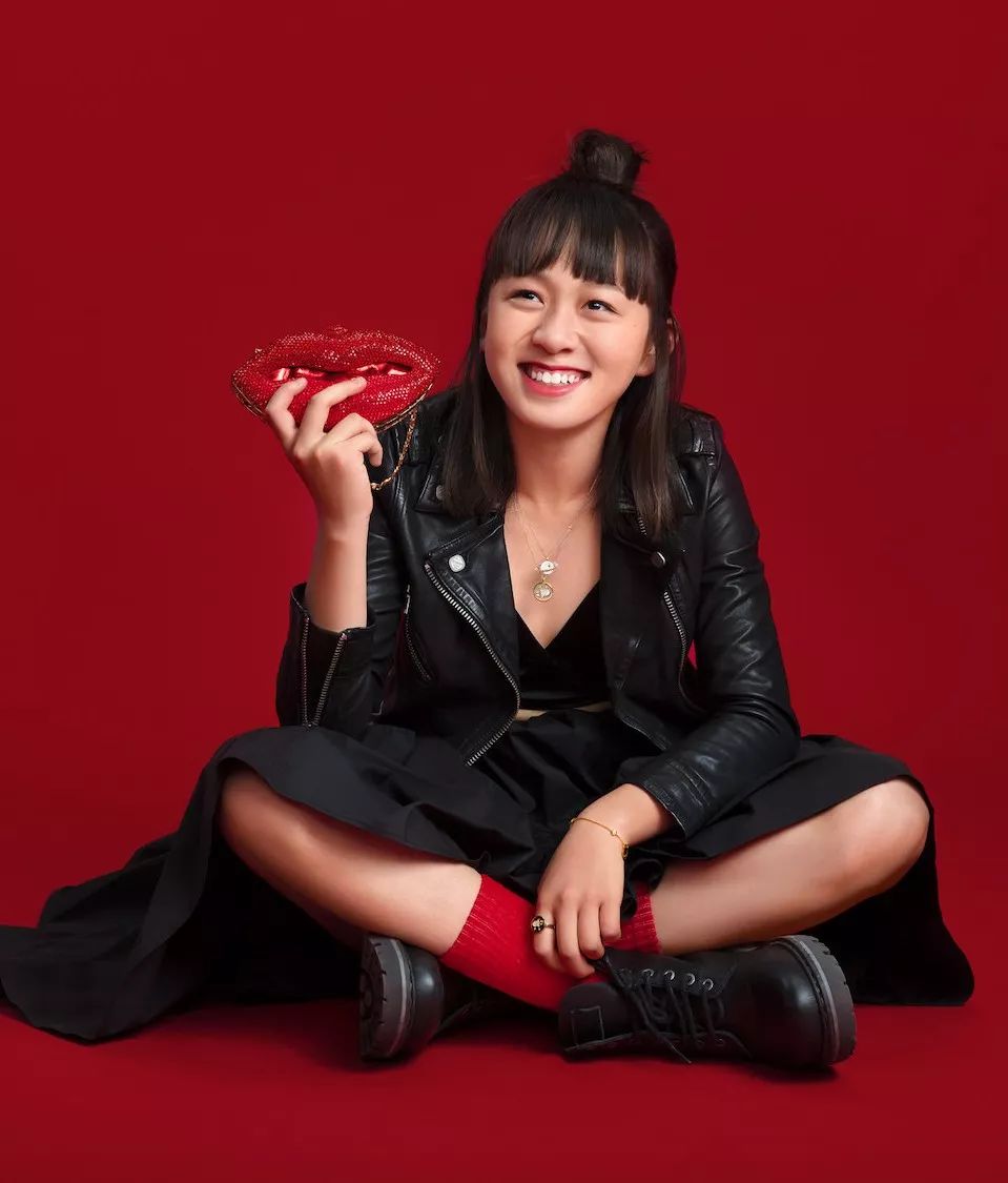 邹梦瑶入选陕西成年女足,女足新星邹梦瑶