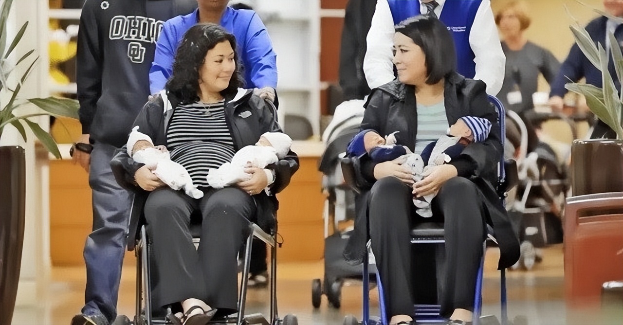 美国产妇水下分娩生下双胞胎,美国孕妇水下分娩双胞胎完整版