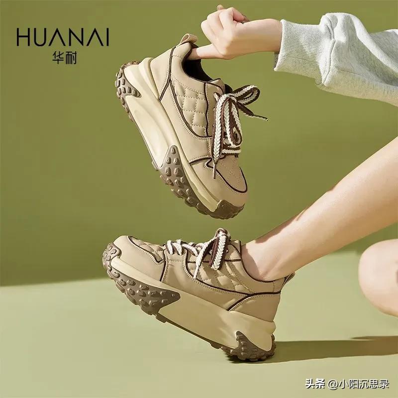 达芙妮和卓诗尼的鞋子哪家好,女款四季鞋品牌达芙妮