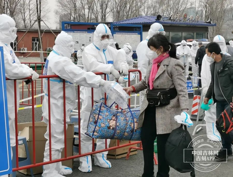 关注|为了接539名老乡回家春耕，松原今天把“客运站”搬到了长春