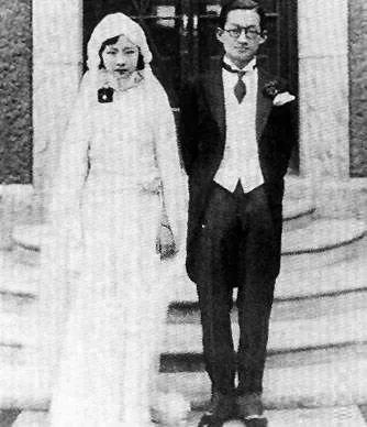 紫禁城最美三格格，在新中国摆摊卖香烟，毛主席为她点了个赞