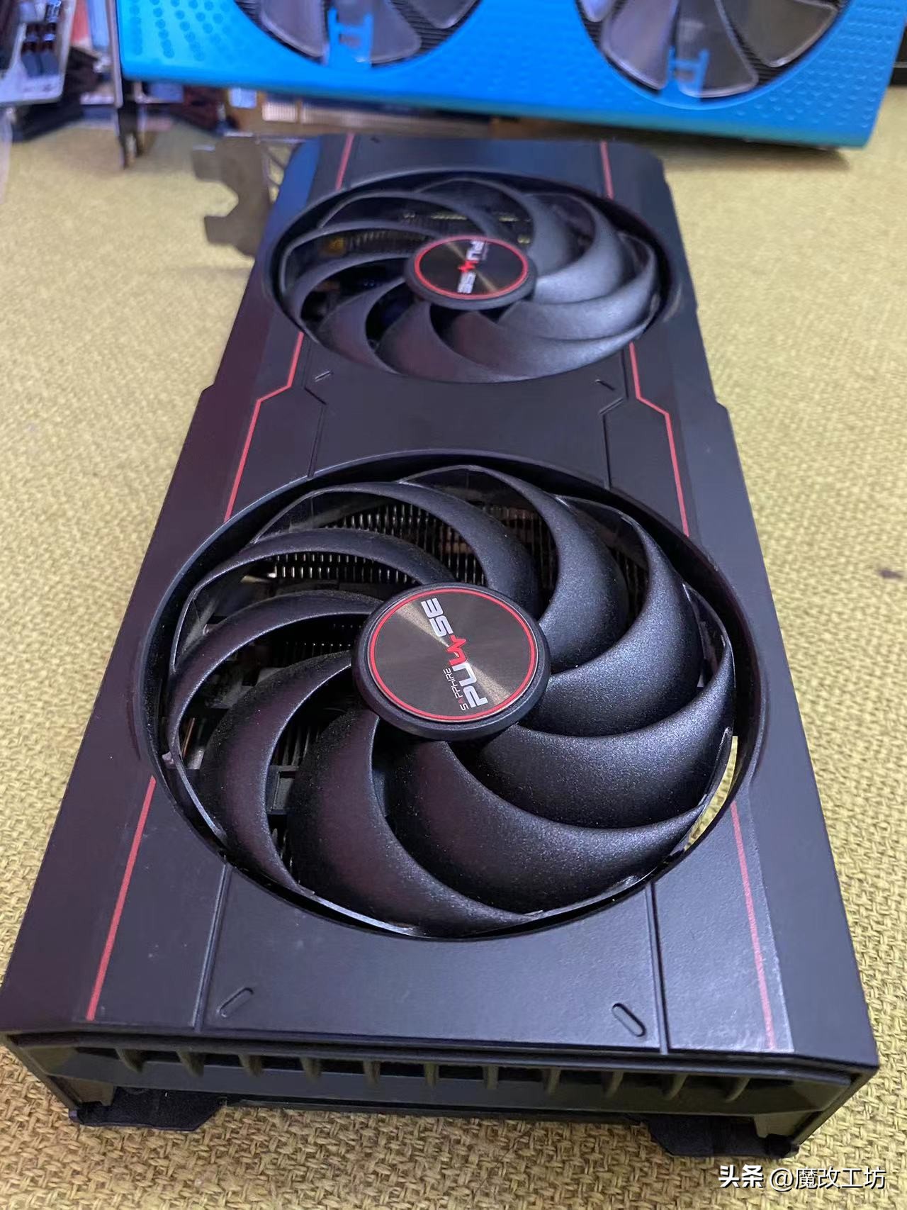 蓝宝石6600xt超白金吃鸡实测,蓝宝石6600xt对标哪个显卡