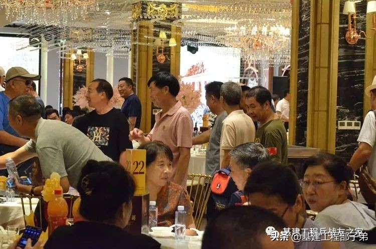 庆八一慰问退役老兵,庆八一老兵视频