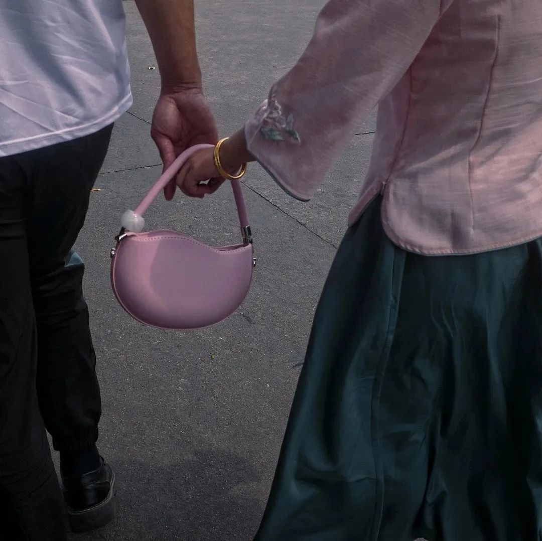 YANSELF摄影师联盟同题创作——爱情（2023年04月第八期）