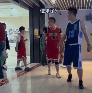 “席卷”整整三代中国人,这个日本男人给我们灌了什么*魂迷**汤?