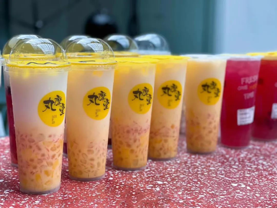 瑞幸西梅“窜”红，今年爆品开始争做“刮油神器”了？