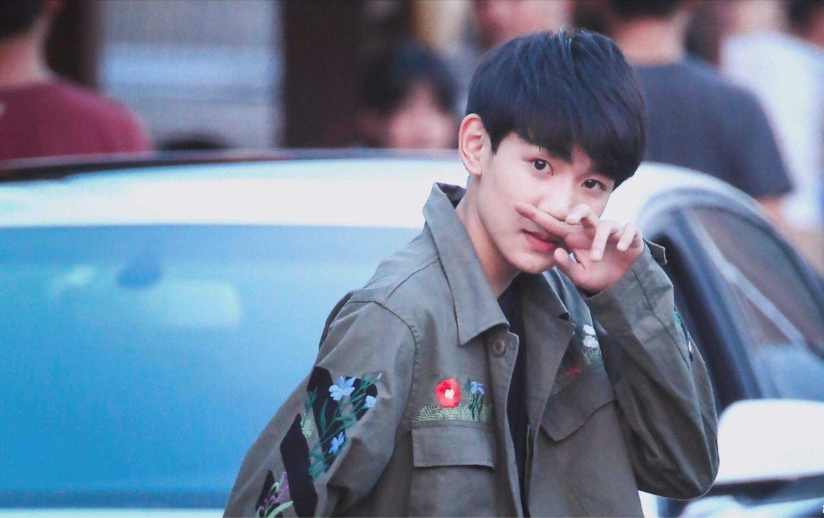 王源重庆演唱会互动,王源18岁重庆演唱会现场