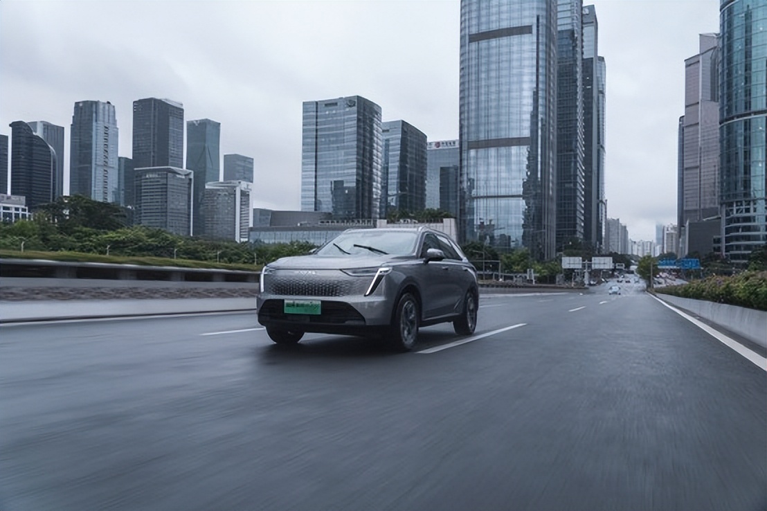 哈弗枭龙max四驱智能旗舰版实测,哈弗枭龙max在城市中试驾感受