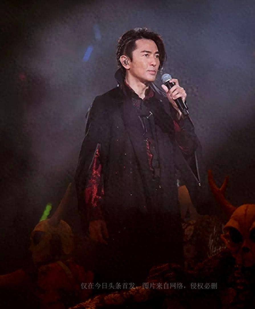 郑伊健演唱会蒙嘉慧讲日语,郑伊健演唱会上的蒙嘉慧