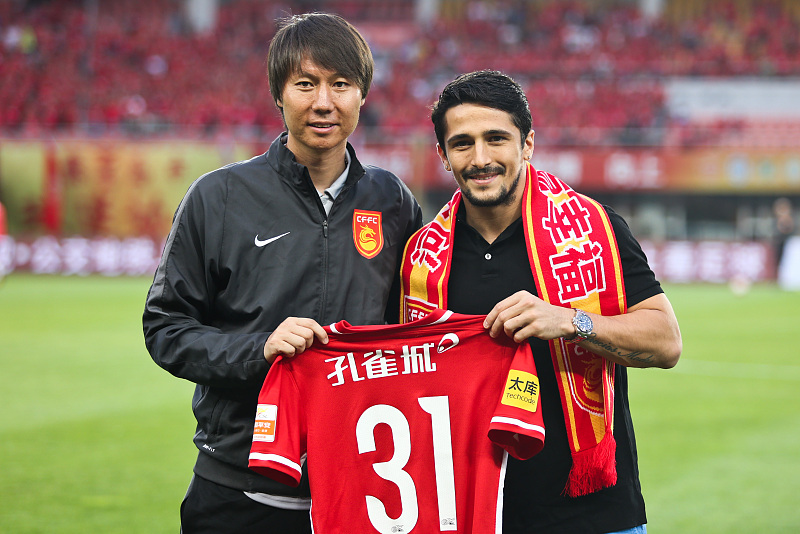 李铁为什么会归化洛国富,洛国富评价李铁