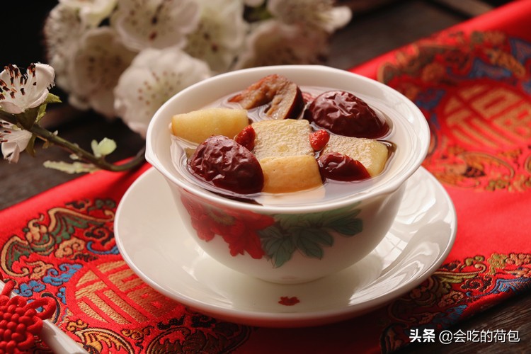 苹果跟红枣喝了有什么好处,冬季苹果红枣可同吃吗