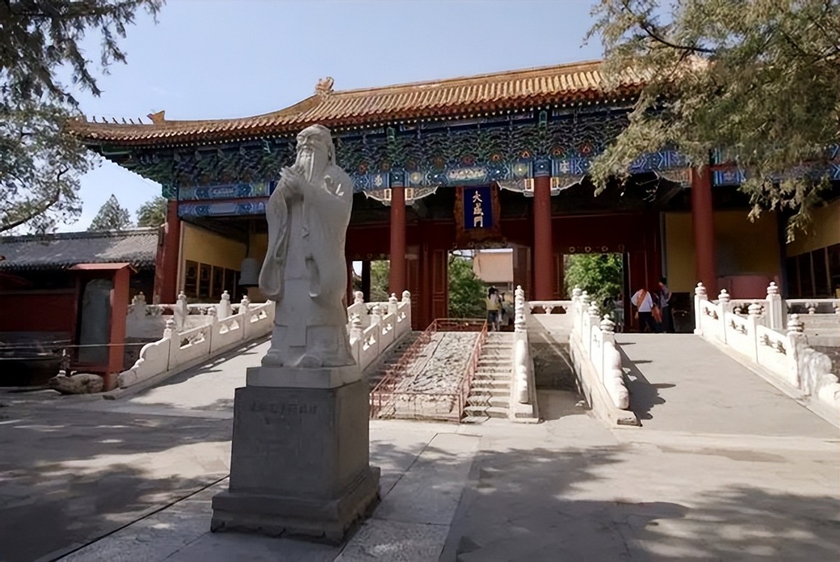 山东孔林为何能乌鸦远避，蛇类不侵？老祖宗的智慧让人叹服