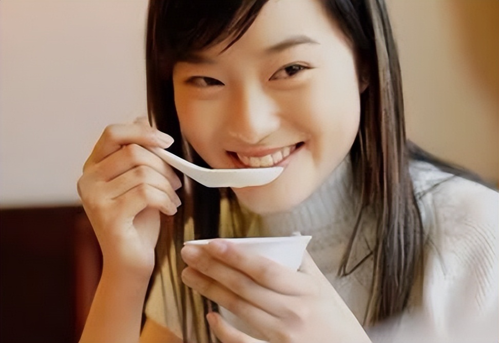 女生月经的血误食会不会有危害,月经期间误食了辛辣食物怎么办