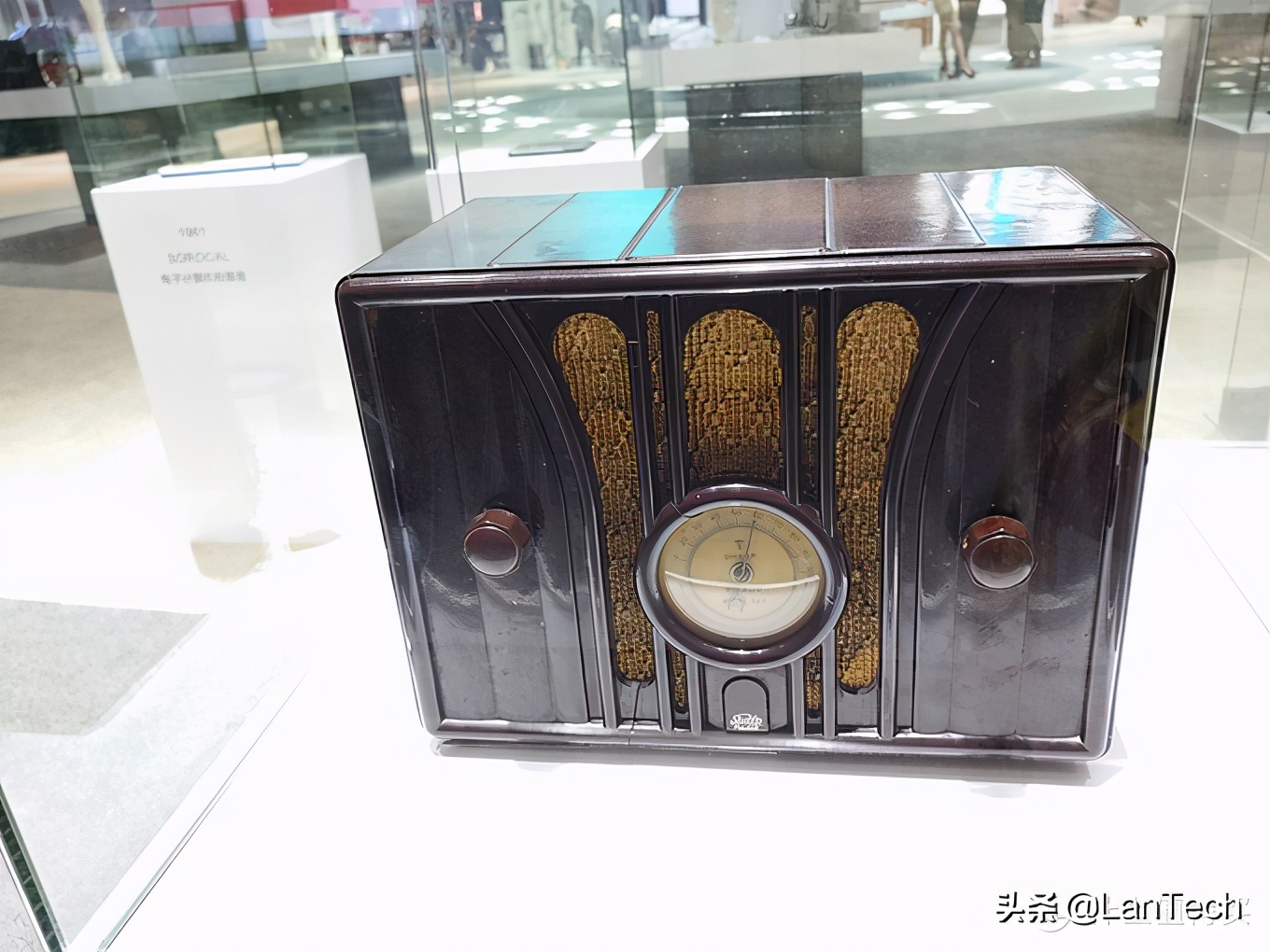 暴走两万步！海量图片带你游览2017年AWE家电展