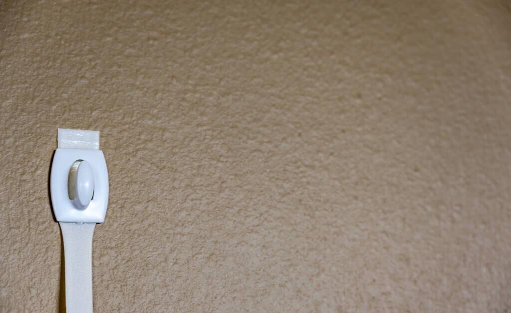 强力挂钩怎么老是掉,挂钩总是嘎嘣响有事吗