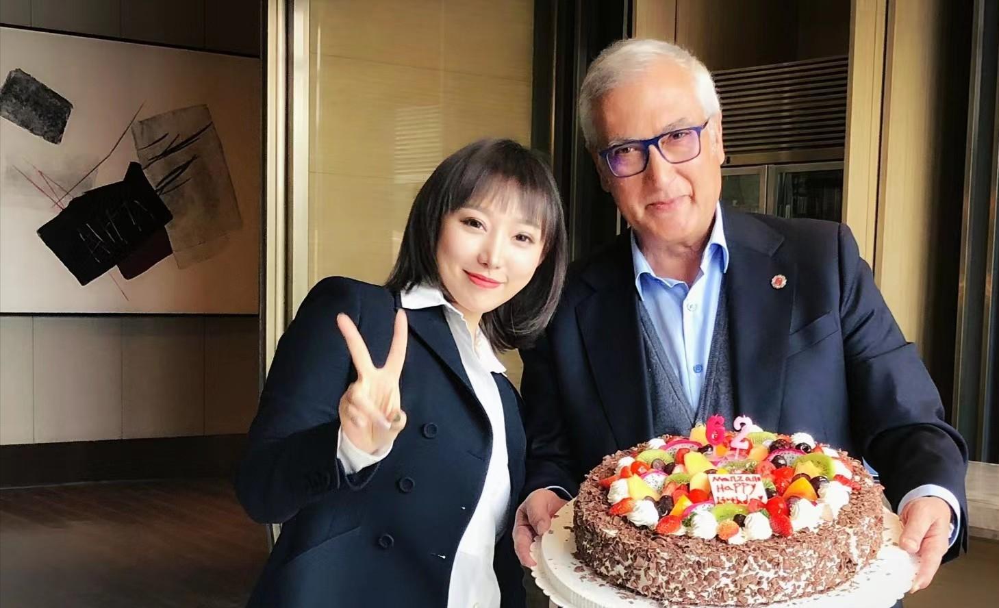 满脸疲惫！贵州队美女老板道尽解散缘由，曾与国足福将闹绯闻