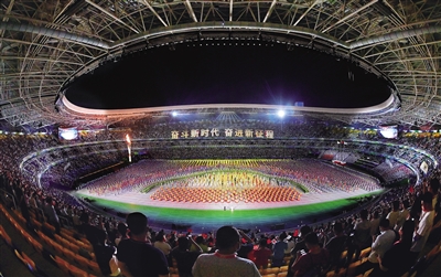 最大的体育场能容纳多少人,中国最大的10个体育场