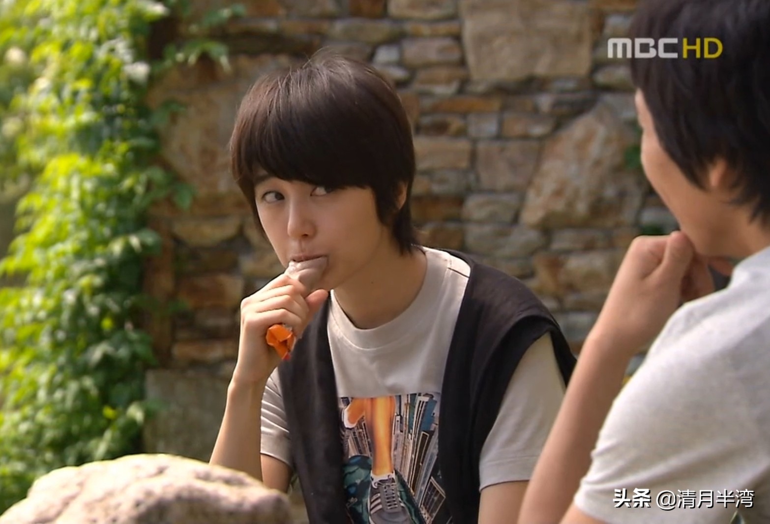 舍不得口红眼线假睫毛,就别女扮男装了,这13位反串才叫尊重观众