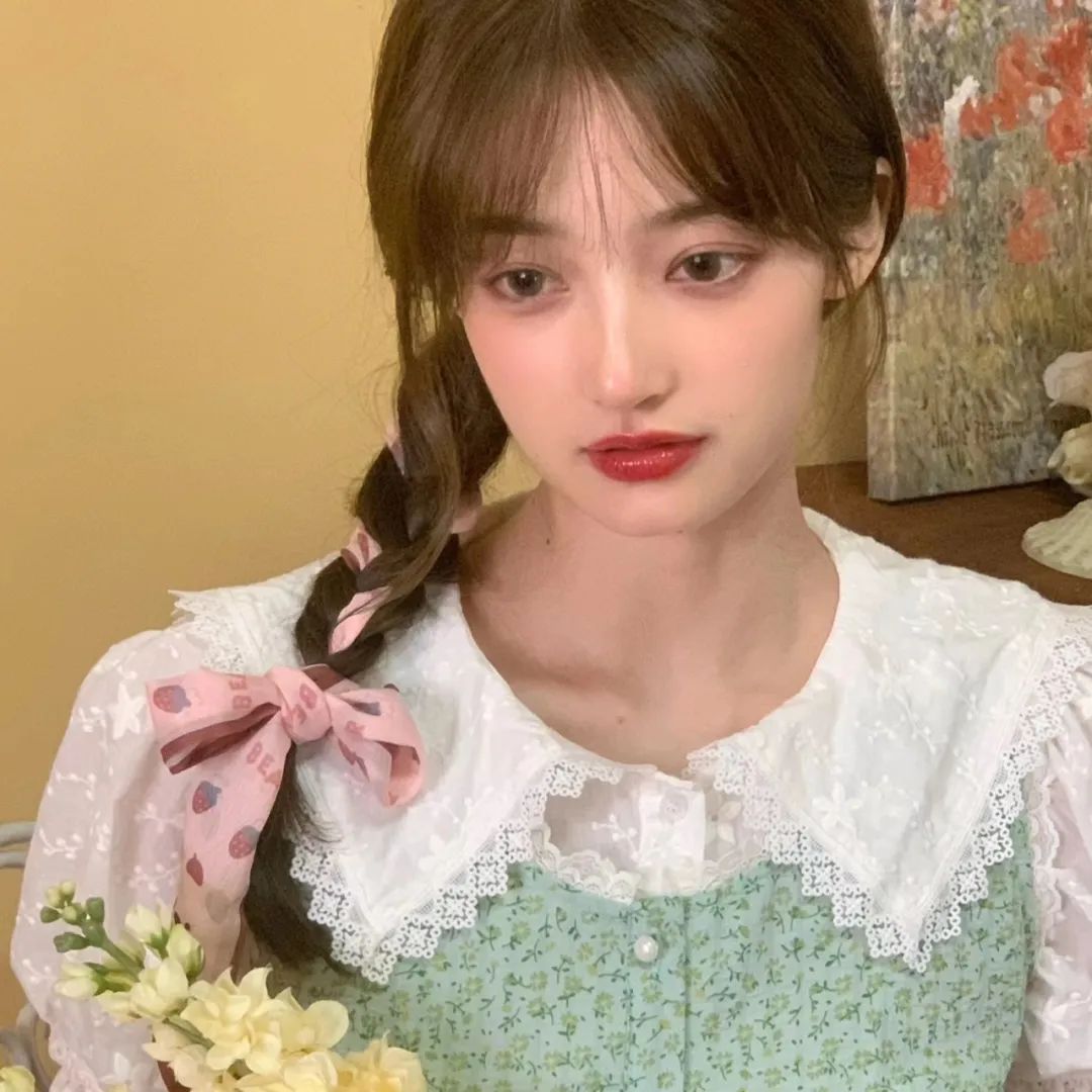 杨超越整了容吗,杨超越变了一个样子吗